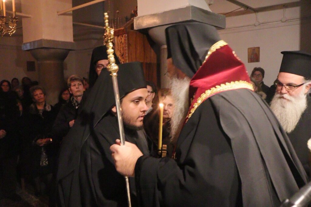 ΡΑΣΟΕΥΧΗ ΜΟΝΑΧΟΥ ΣΤΗΝ ΙΕΡΑ ΜΟΝΗ ΠΑΝΑΓΙΑΣ ΠΕΤΡΑΣ ΟΛΥΜΠΟΥ