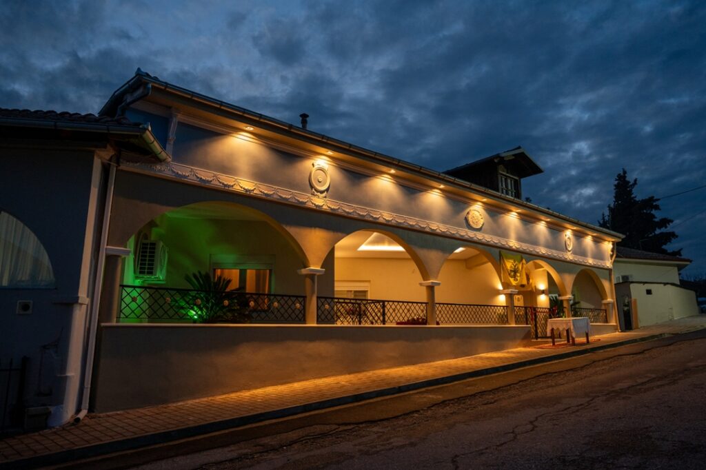 Εγκαίνια Ενοριακού Νεανικού Πνευματικού Κέντρου από τον Μητροπολίτη Κίτρους