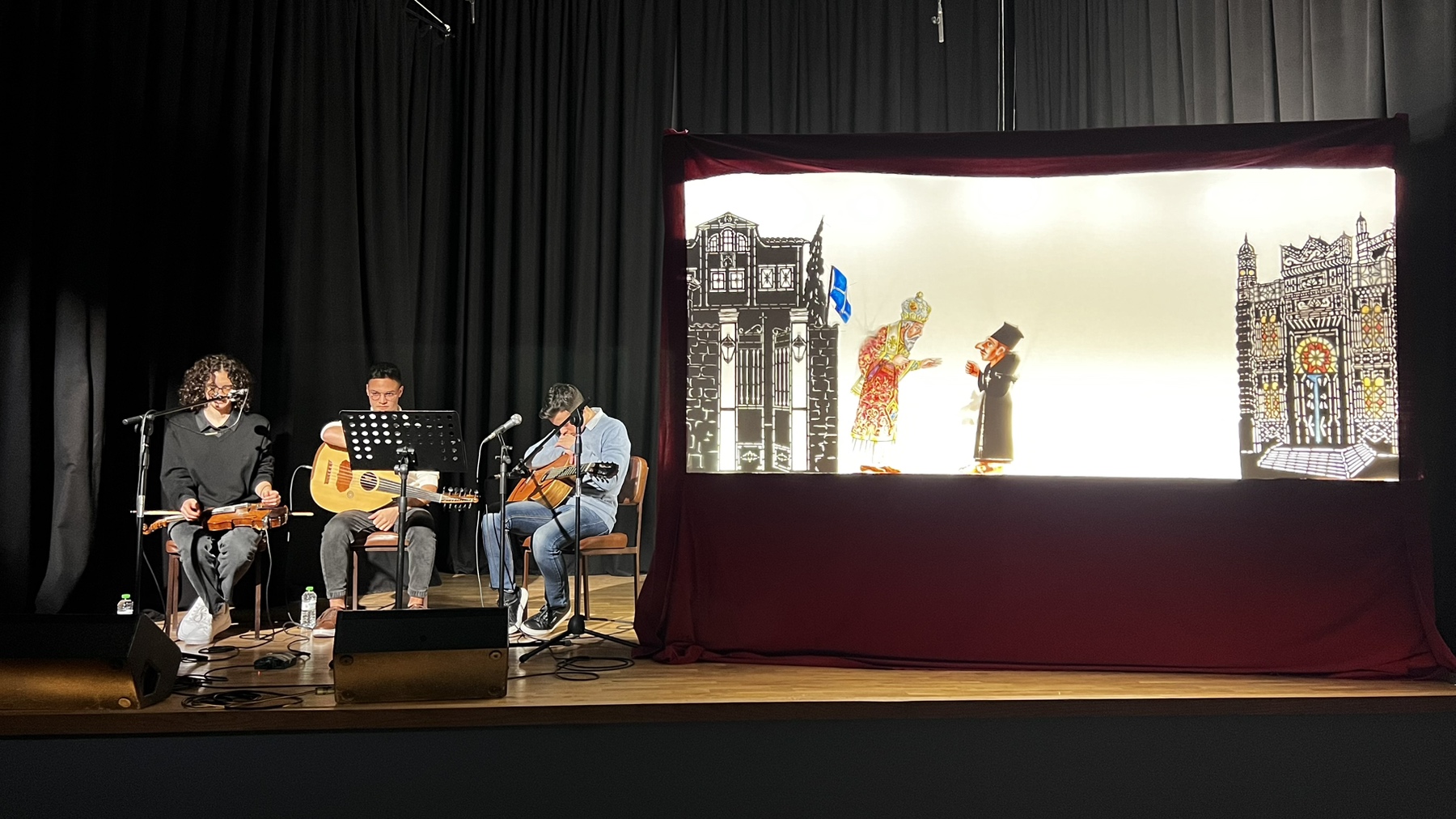 Τα παιδιά αγκάλιασαν την παράσταση Θεάτρου Σκιών «Πατριάρχης Γρηγόριος Ε΄» στο Πνευματικό Κέντρο της Ιεράς Μητροπόλεως Κίτρους